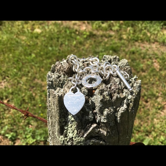 Tiffany & Co. Heart Toggle Necklace - Picture 3 of 8